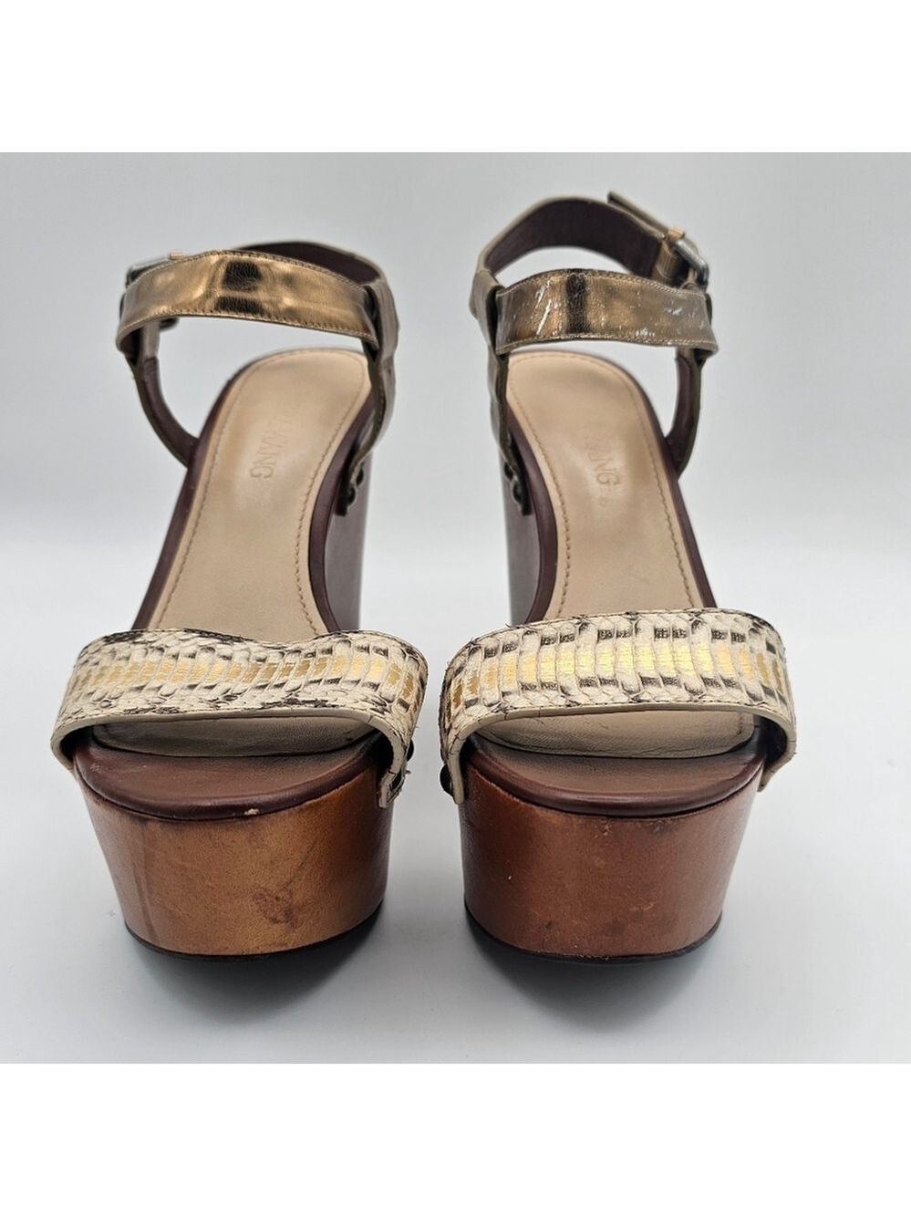 Vera Wang Lavender Jamaya Metallic Snake Wedge Sandals 10 - Picture 5 of 16